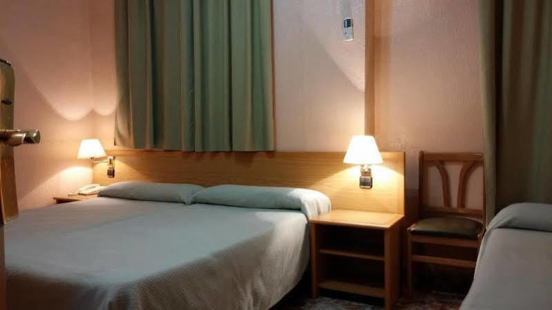 Lc Hotel Urbano Аликанте Екстериор снимка